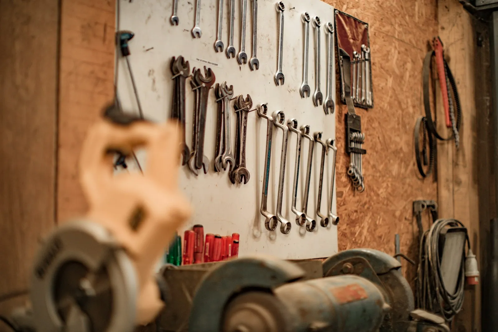 Brown and gray metal tools