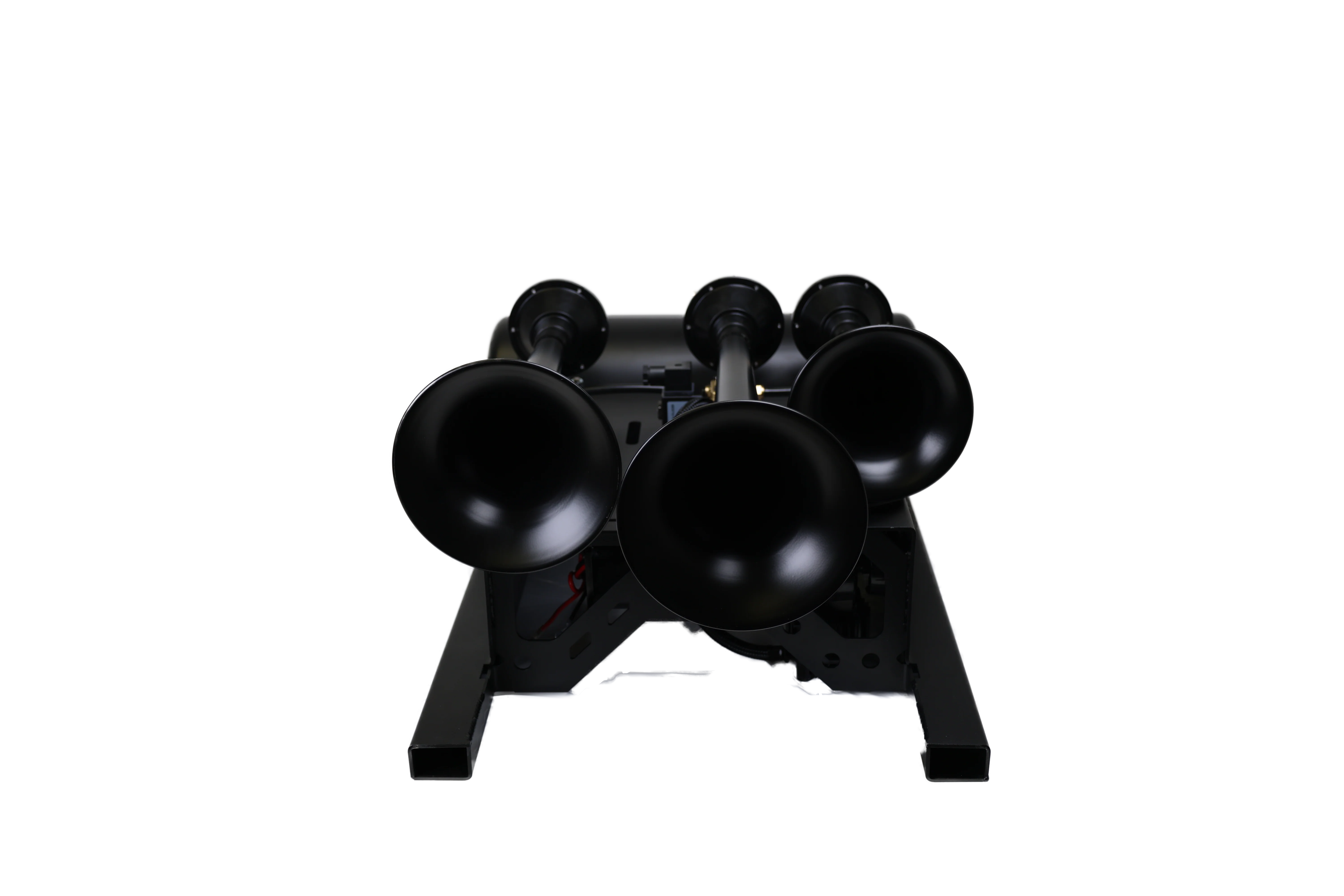 Kleinn USTL-230 front view — three ABS Beast trumpets above the steel spare tire bracket